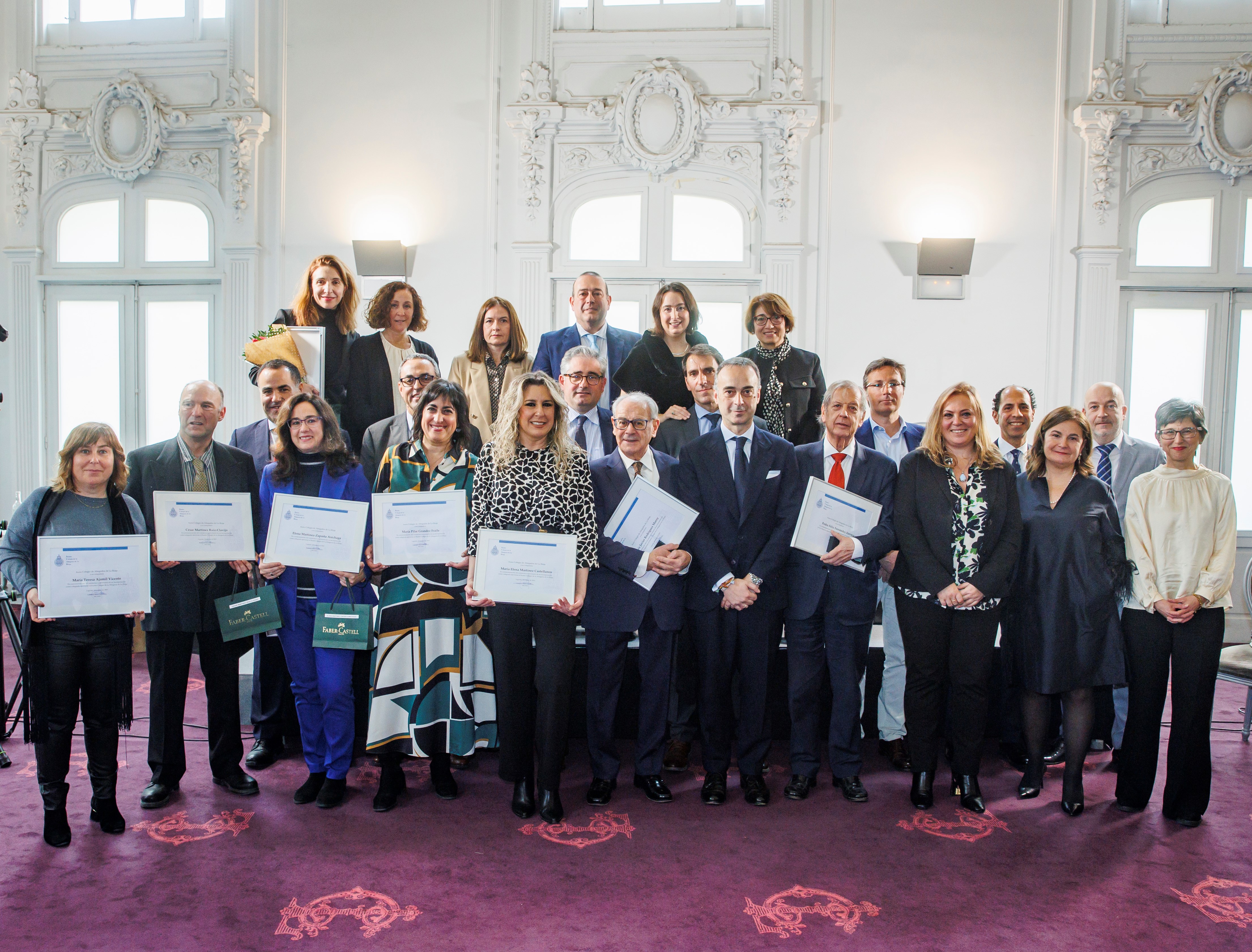 CELEBRACIÓN ACTO DE JURA COLEGIAL Y ENTREGA MEDALLAS Y DIPLOMAS 50 Y 25 ANIVERSARIO EJERCICIO